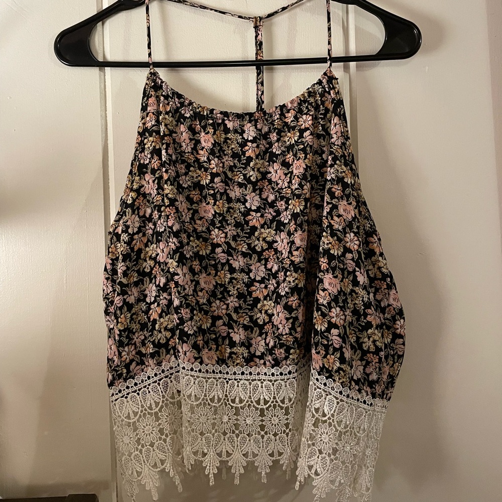 Adorable floral and lace tank top